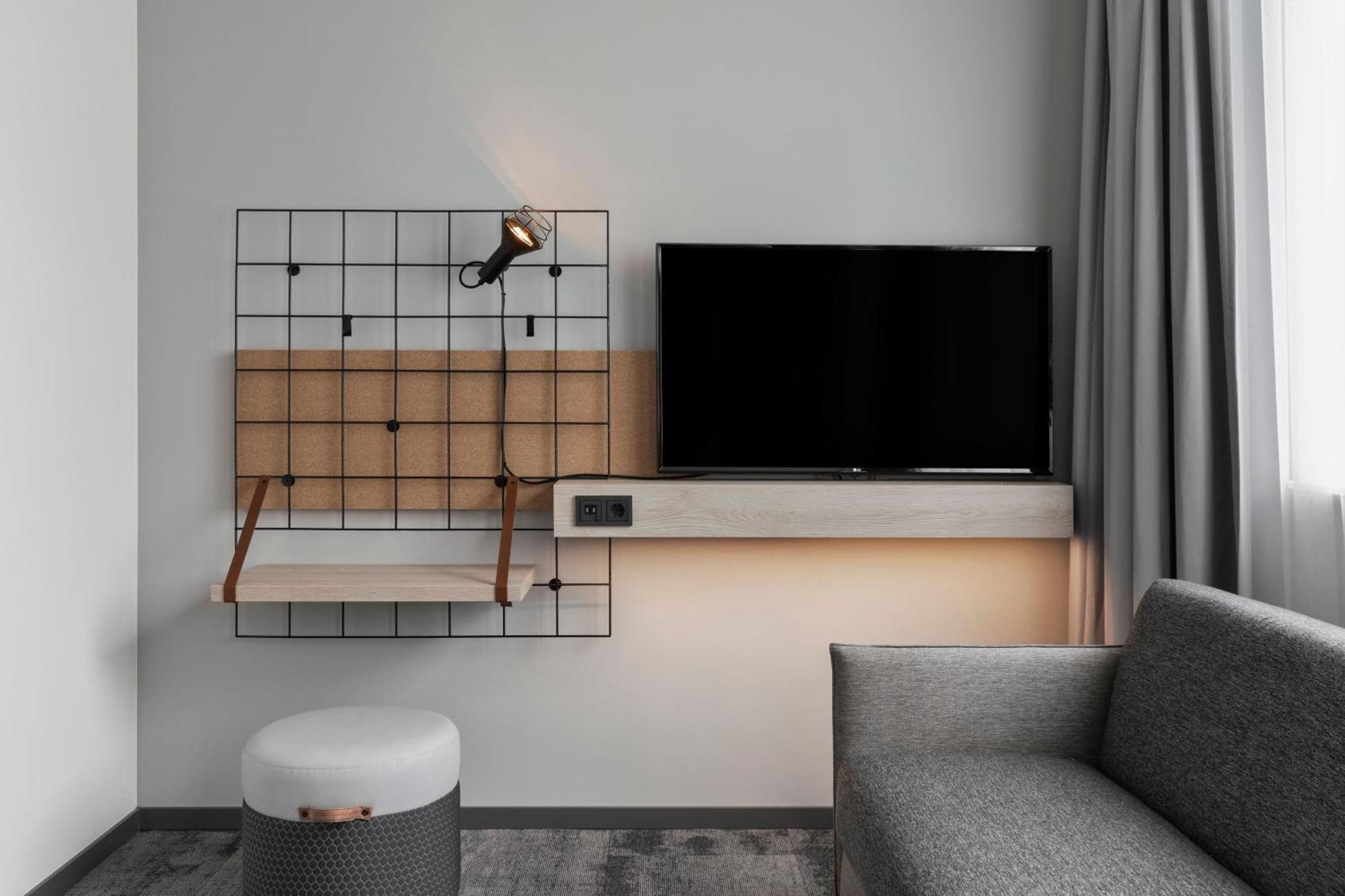 Moxy Duesseldorf City Kültér fotó