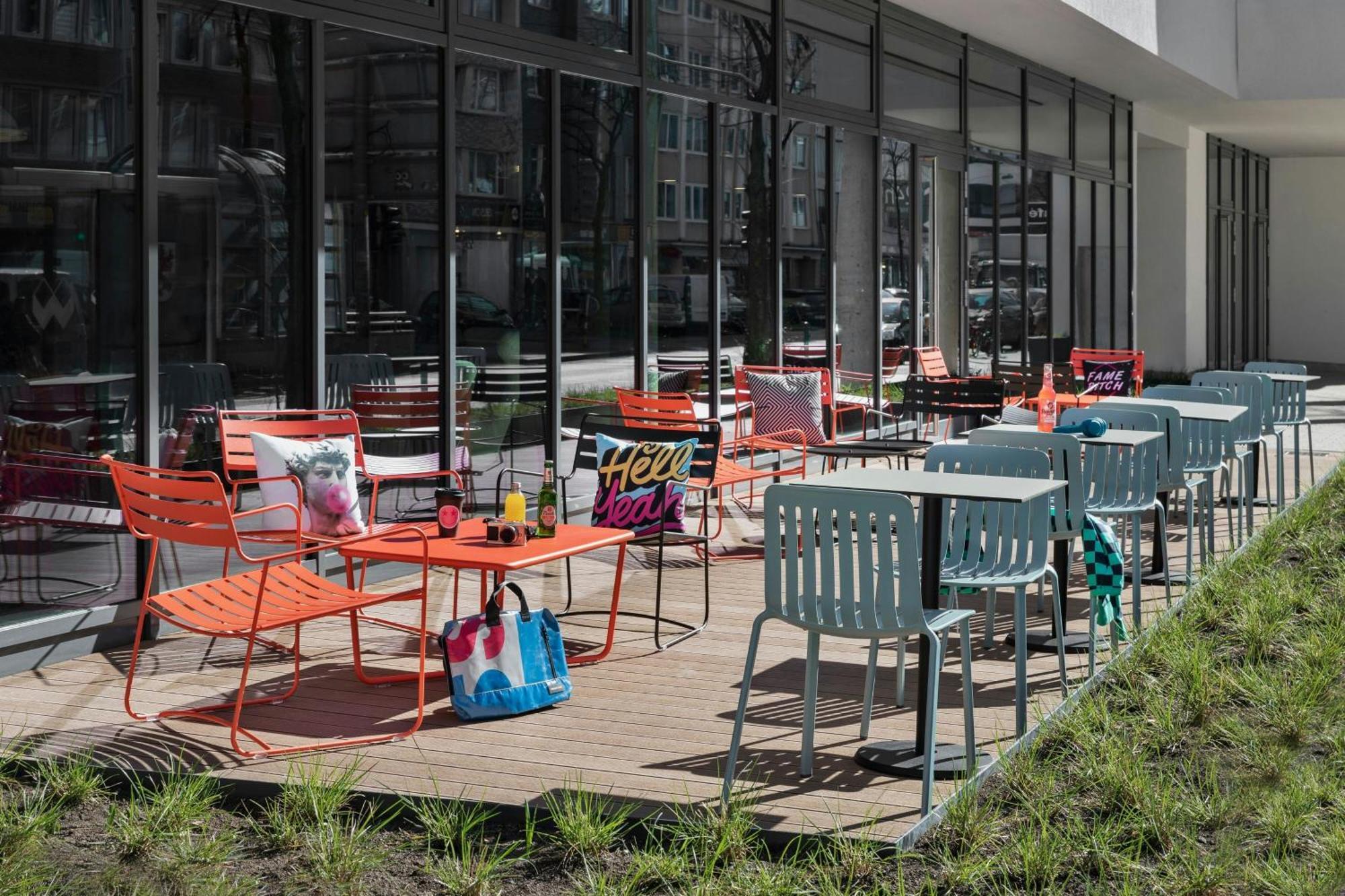 Moxy Duesseldorf City Kültér fotó